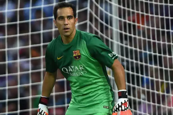 Manchester City sign Bravo from Barcelona